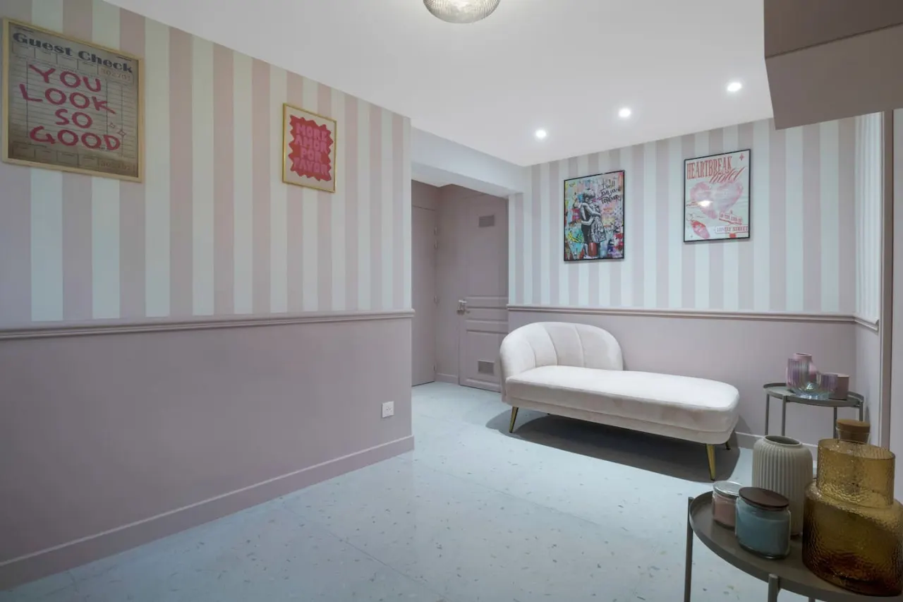 11.Appart 4pers #1 Bedroom # Pigalle # Paris 9 19