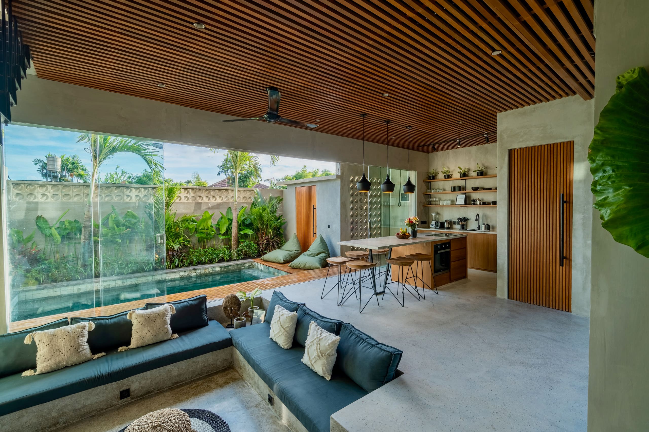 Steps to Beach /Private Pool/ Rooftop & Ocean View 7