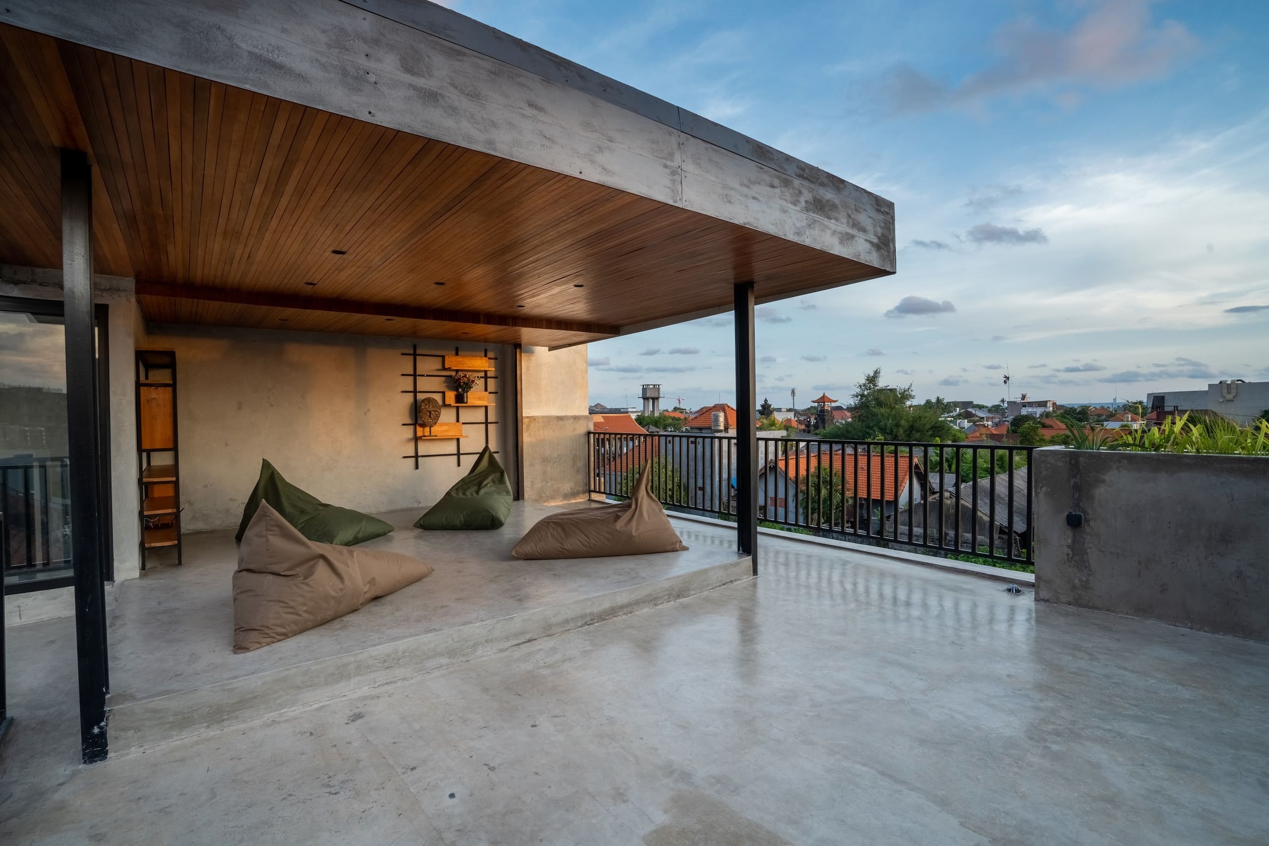 Steps to Beach /Private Pool/ Rooftop & Ocean View 8