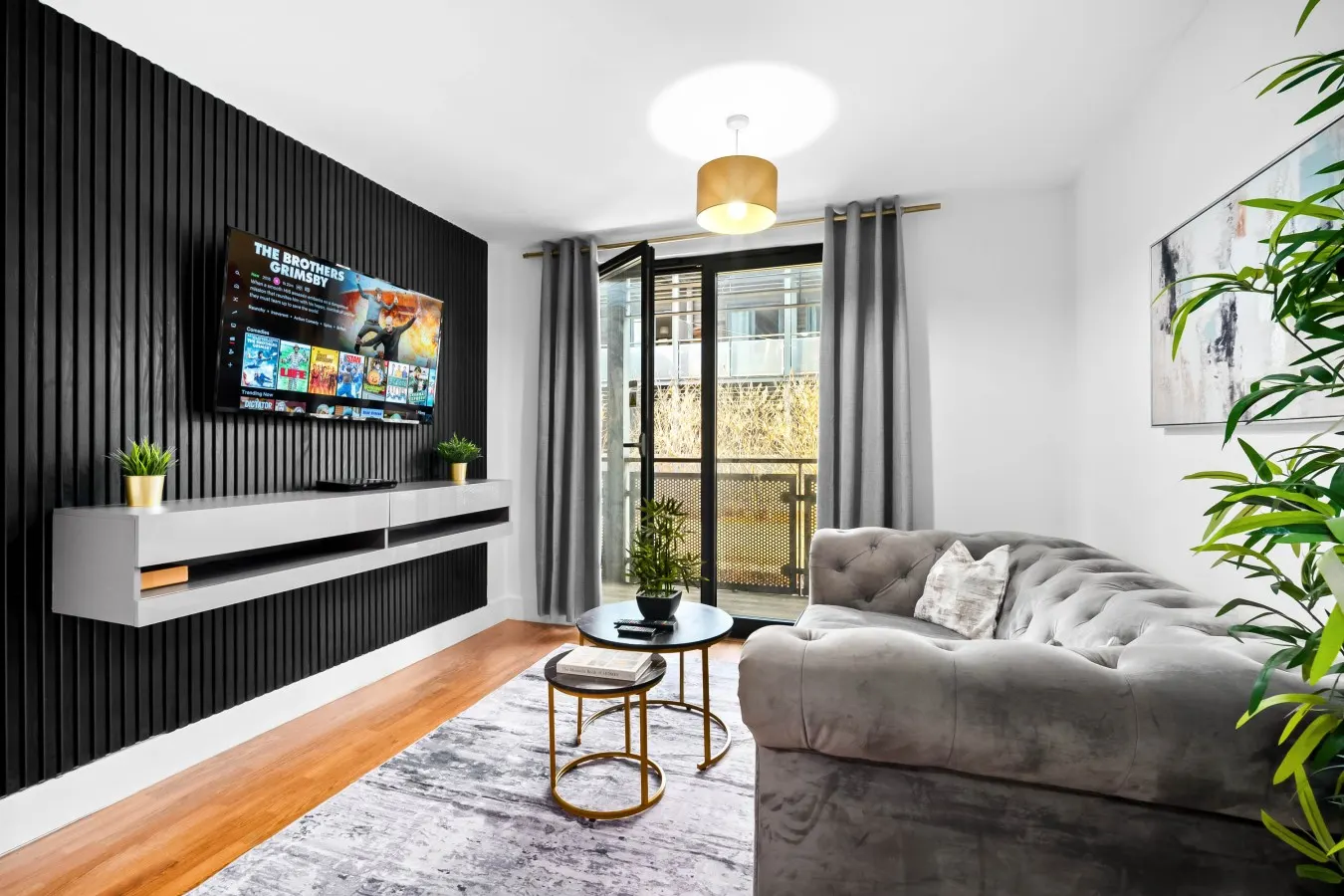 Arcadian Apartment - Single Beds - Balcony - Parking - Fast WIFI 7