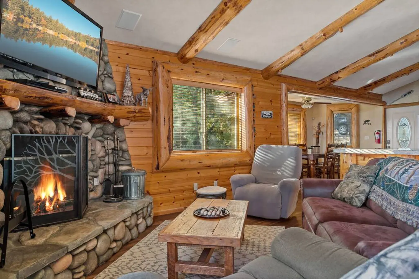 Bearadise Log Cabin w/ Forest Winter Views & Charm — photo 4