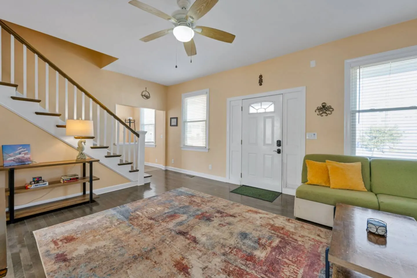 Ocean View Beach House Walk to Bay + Yard 9