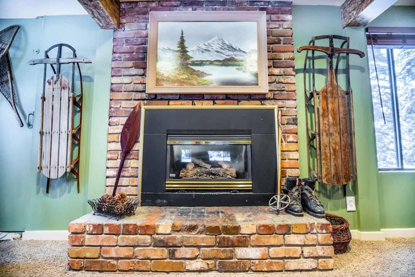 Silver Fork Mountain Retreat- Mins to Ski Resorts! — photo 5