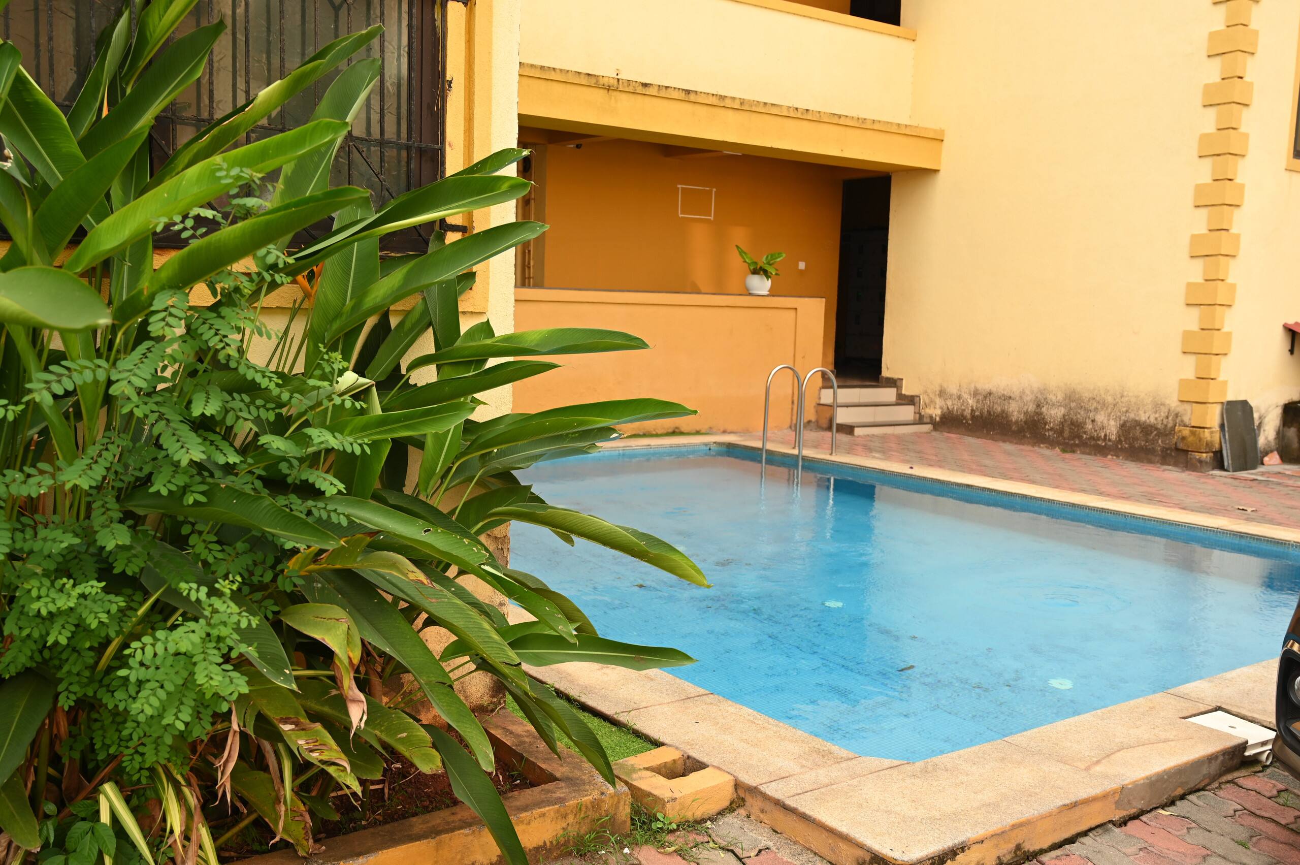 Safron Modern Stay at Varca, Goa 6