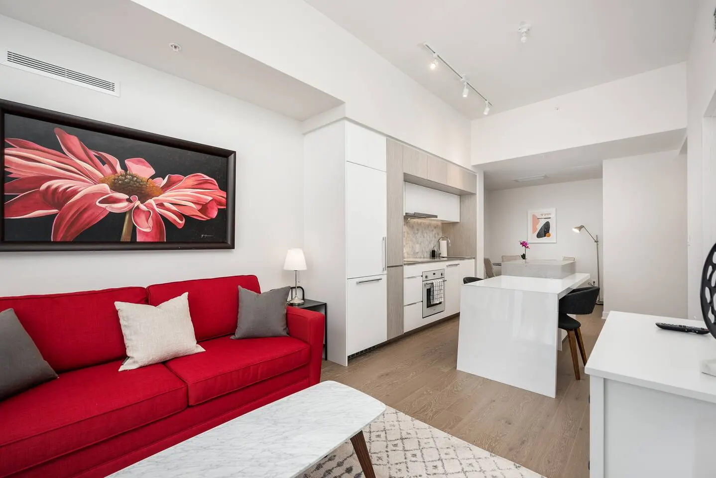 Peaceful Luxury High Rise Views Condo Downtown 9