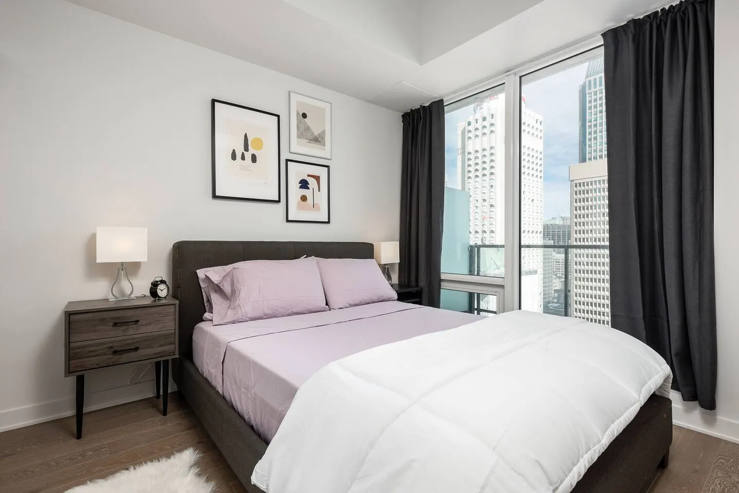 Peaceful Luxury High Rise Views Condo Downtown 6