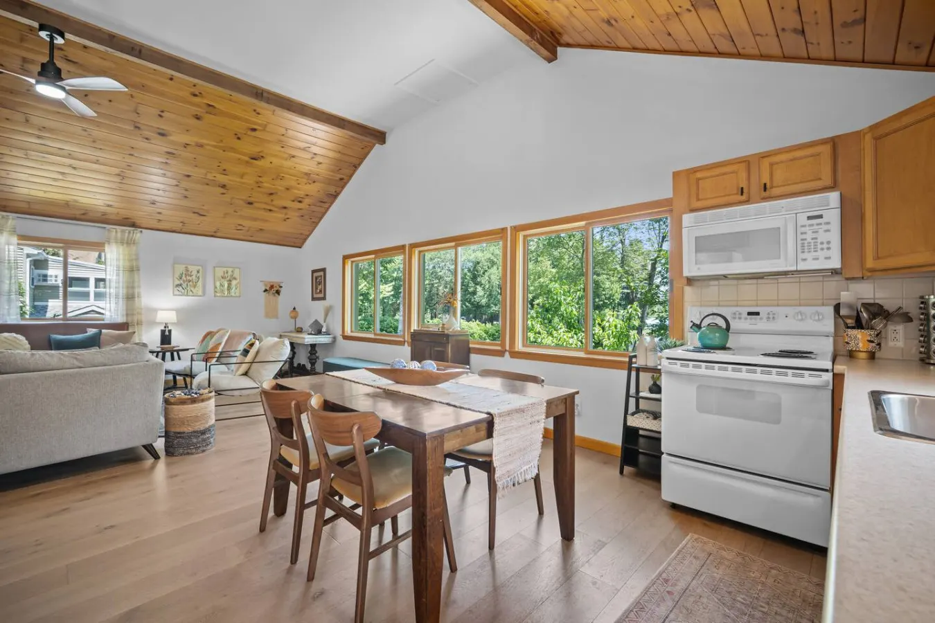 Lakefront Retreat w/Private Beach & Stunning Views 7