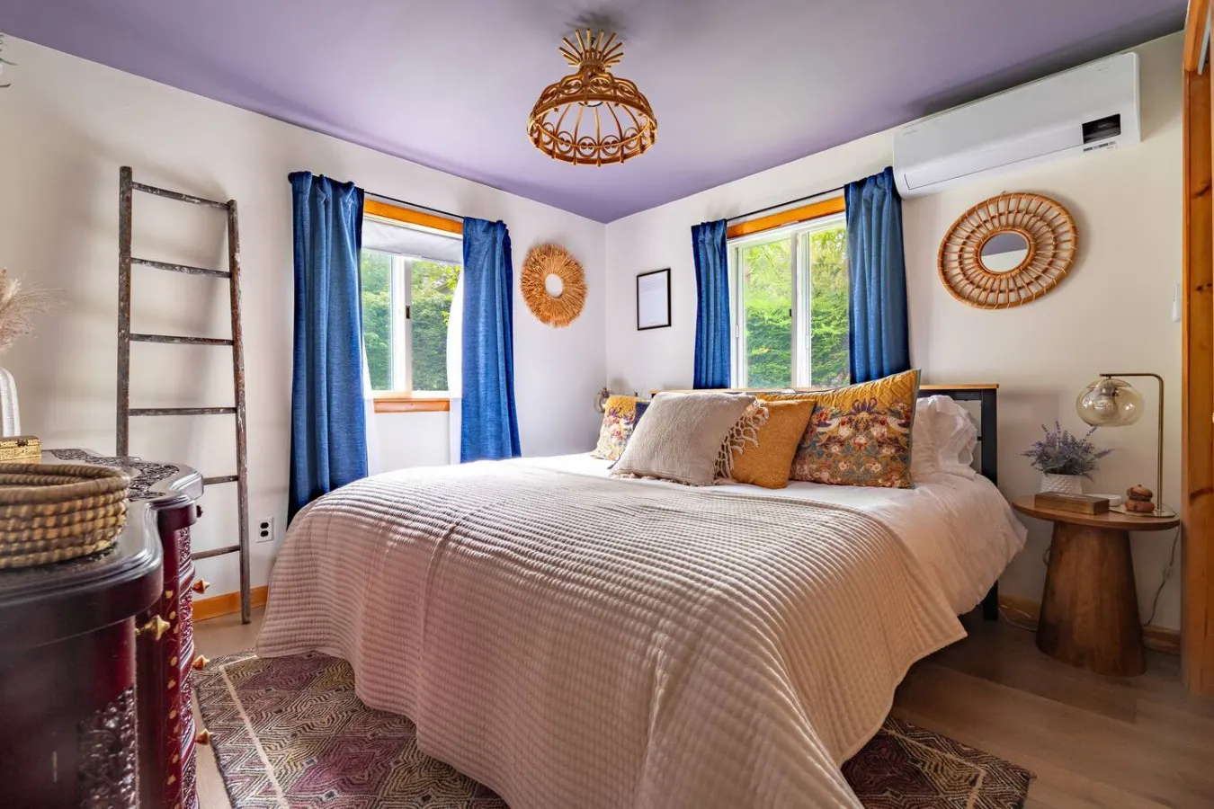 Lakefront Retreat w/Private Beach & Stunning Views 8