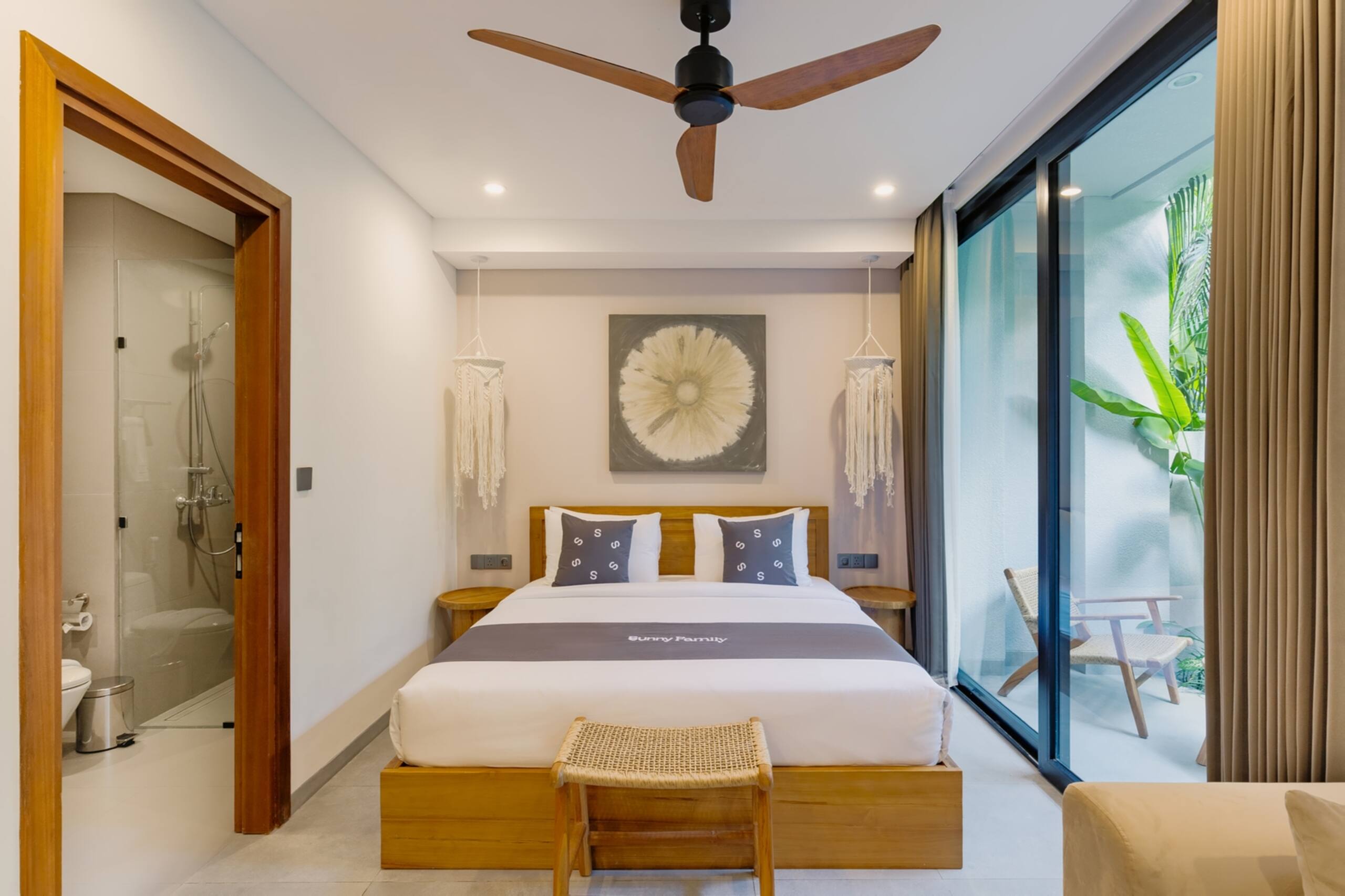 Canggu 1BR Chic Suite | Near Beach, Gym & Recovery — photo 3