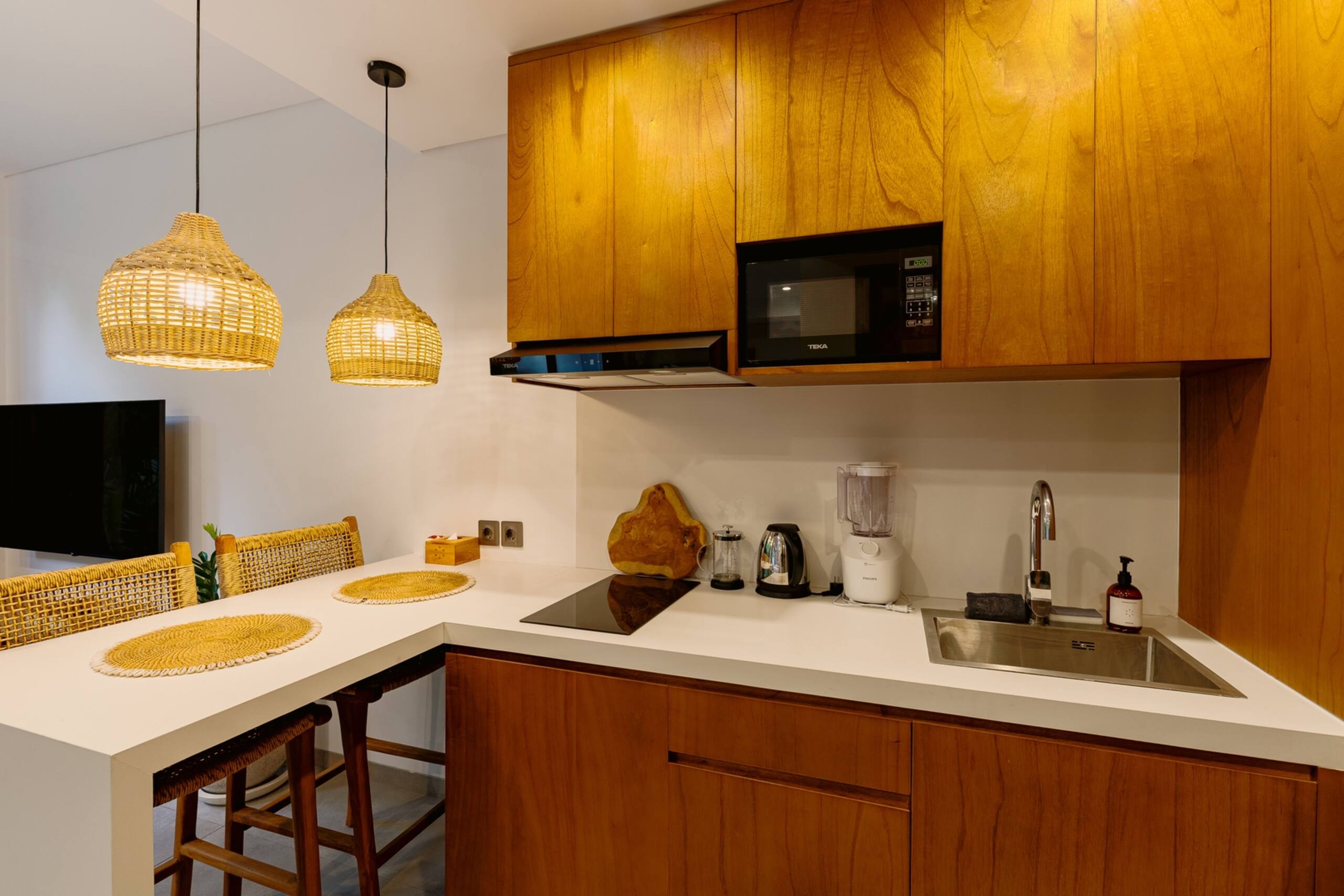 Canggu 1BR Chic Suite | Near Beach, Gym & Recovery 13