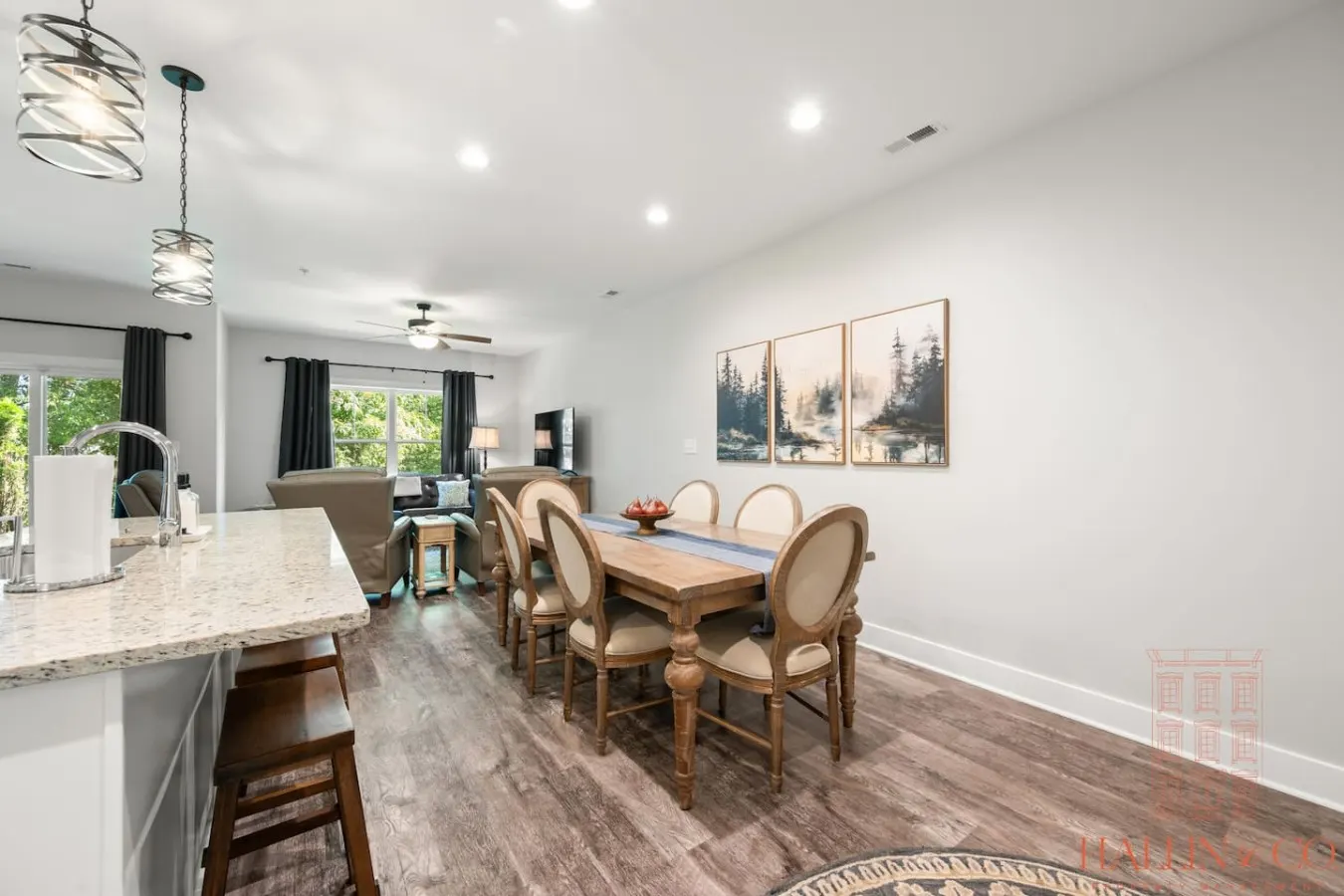 Luxurious 2BD Condo *Sleeps 6* Private Patio 10