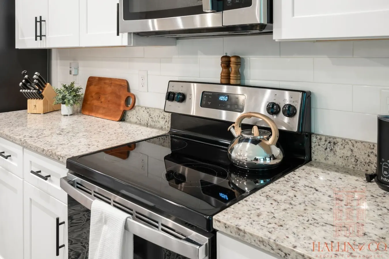 Luxurious 2BD Condo *Sleeps 6* Private Patio 12