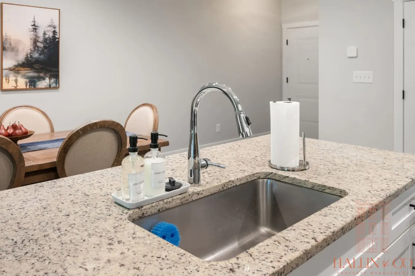 Luxurious 2BD Condo *Sleeps 6* Private Patio 14