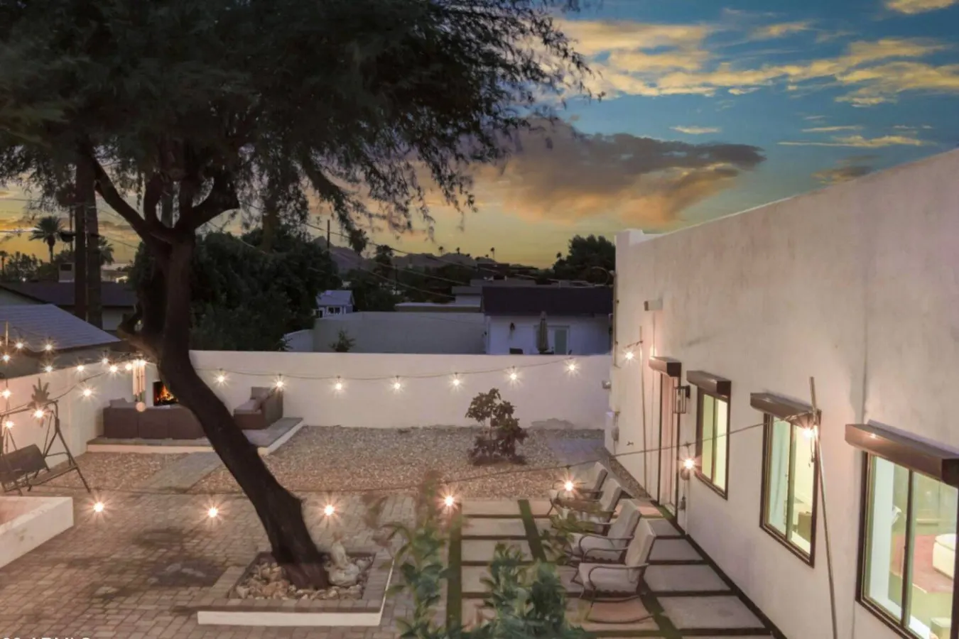 Modern Phoenix Oasis 16