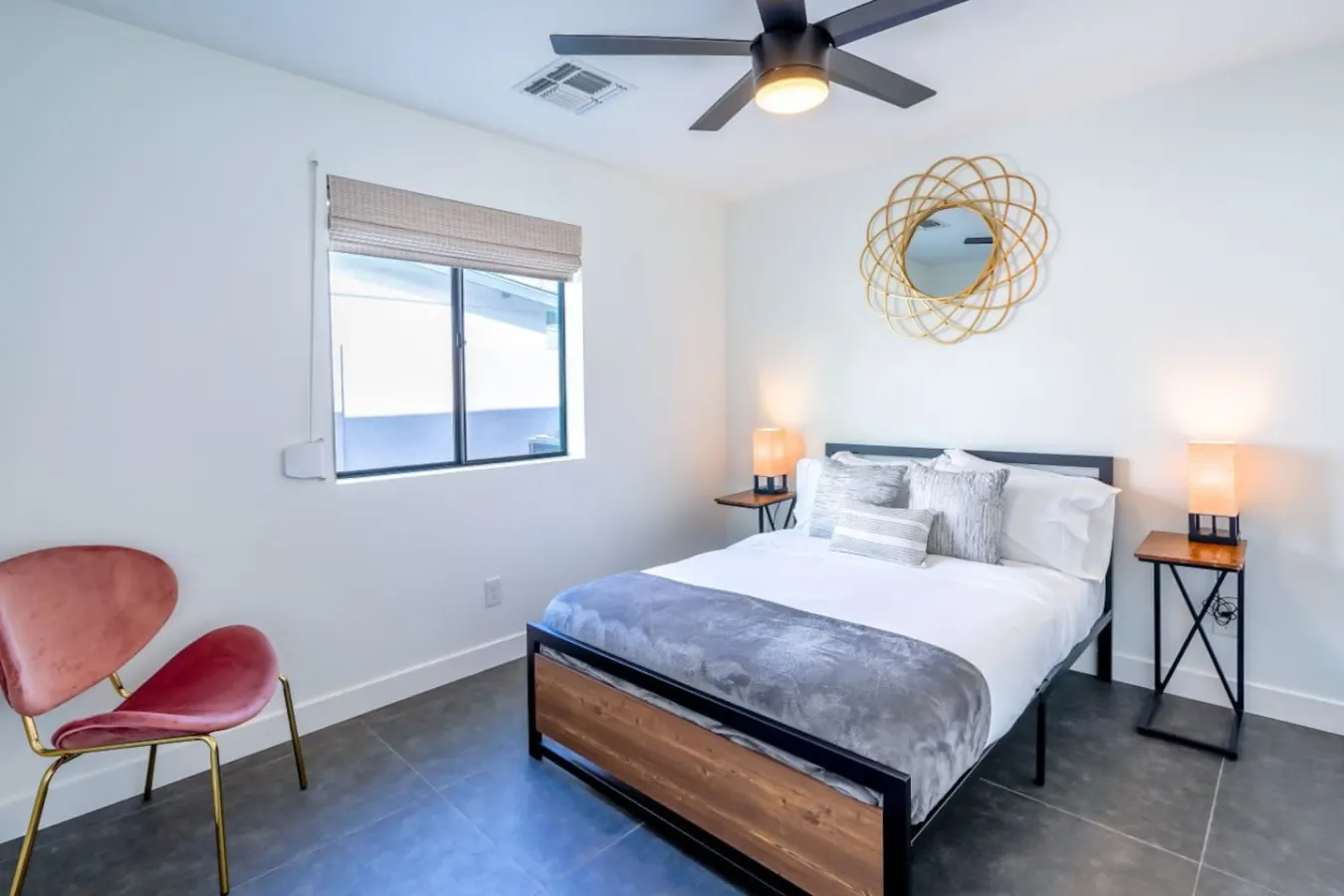 Modern Phoenix Oasis 8