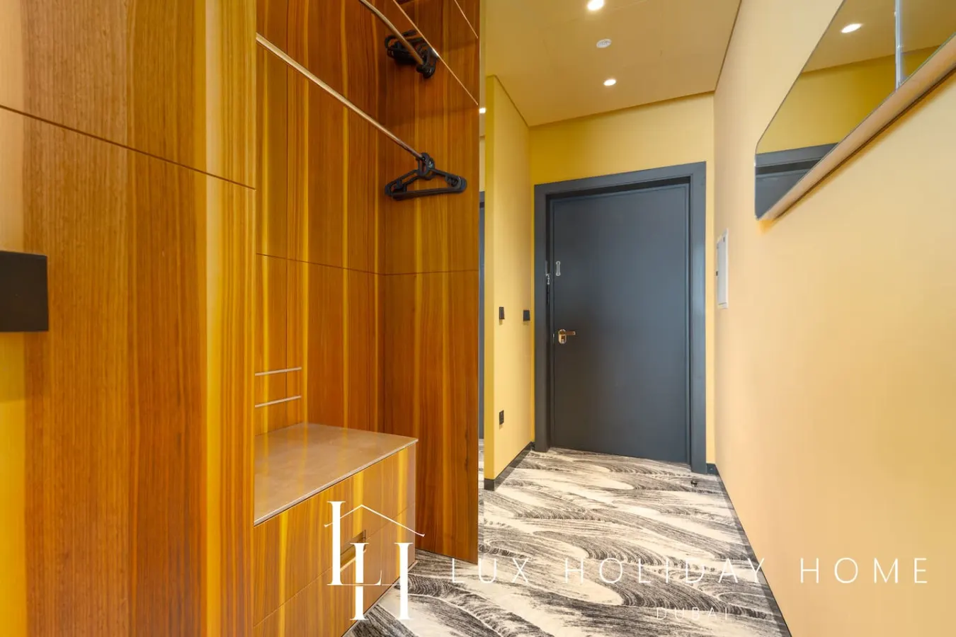 LUX The Five Star Modern Studio 11