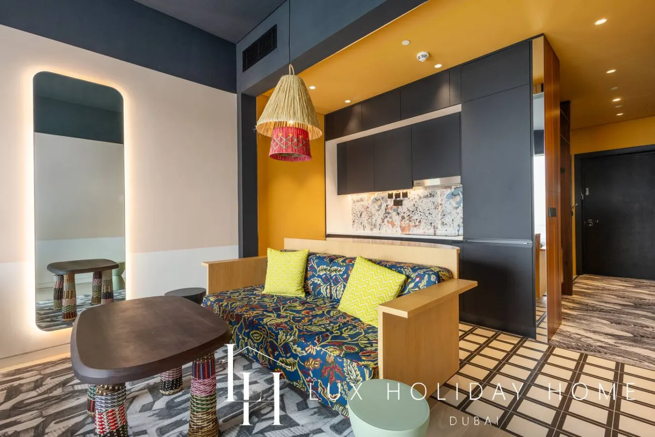 LUX The Five Star Modern Studio 4