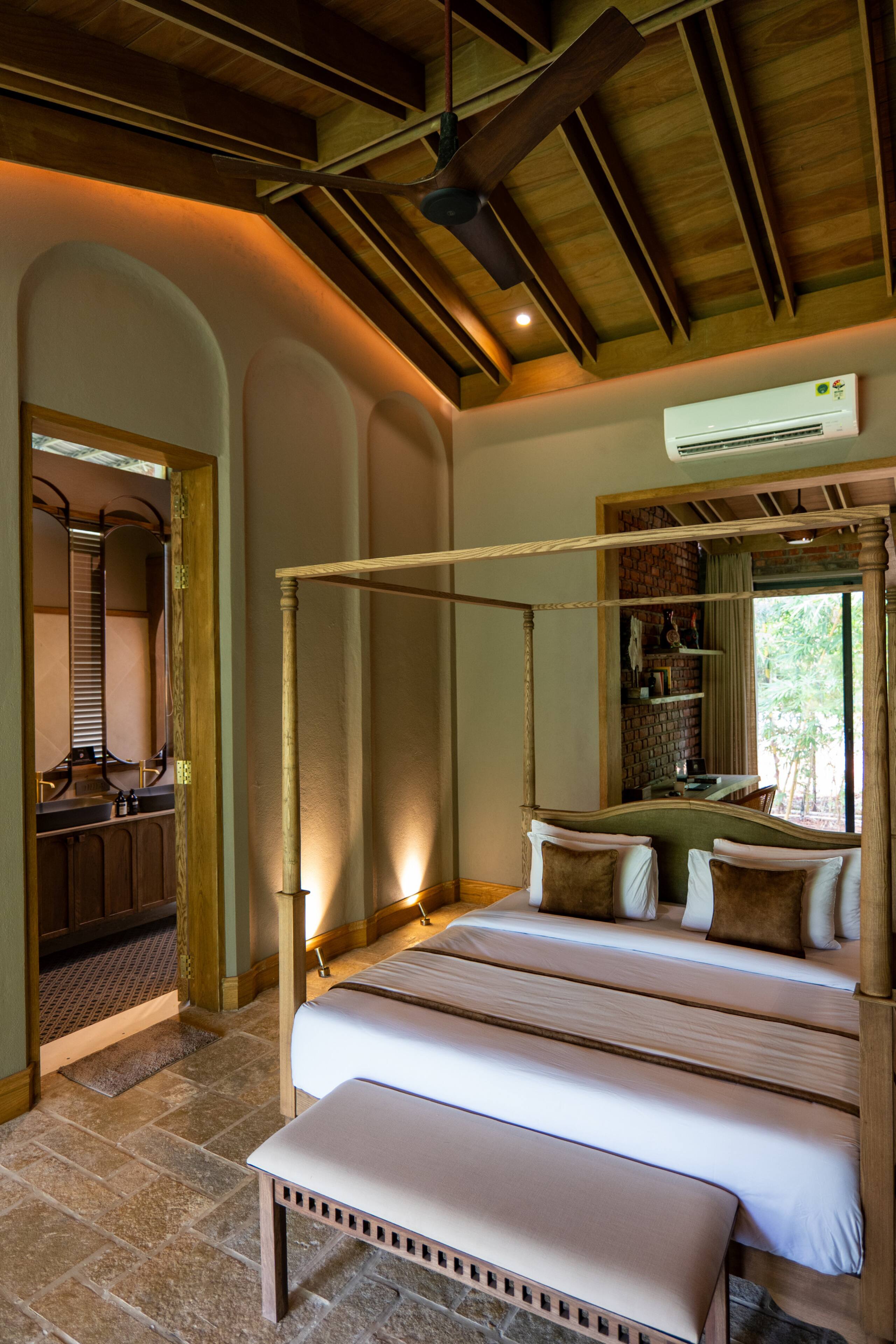 Villa with Shared Pool, Gazebo & Garden 39
