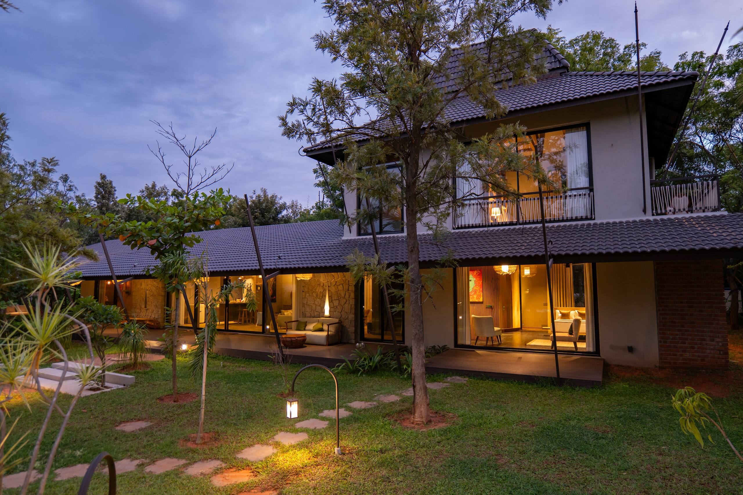 Villa with Shared Pool, Gazebo & Garden — photo 2
