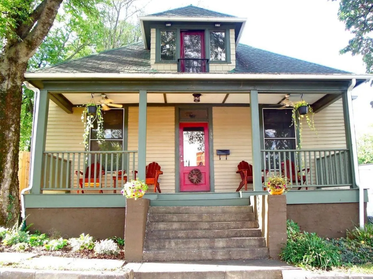 Downtown Knox! Walk to Food & Drinks + Fire Pit