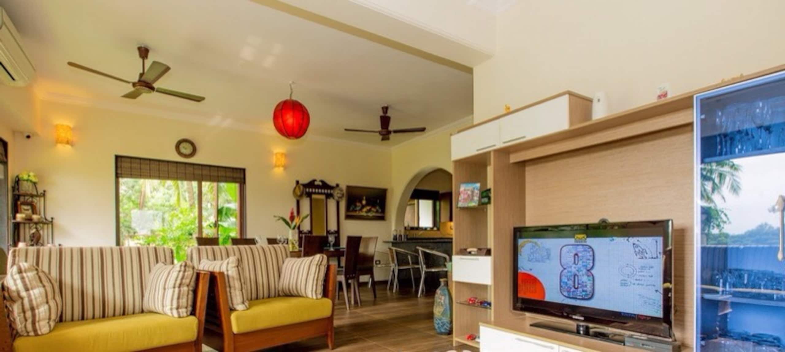 Charming River View Villa 22