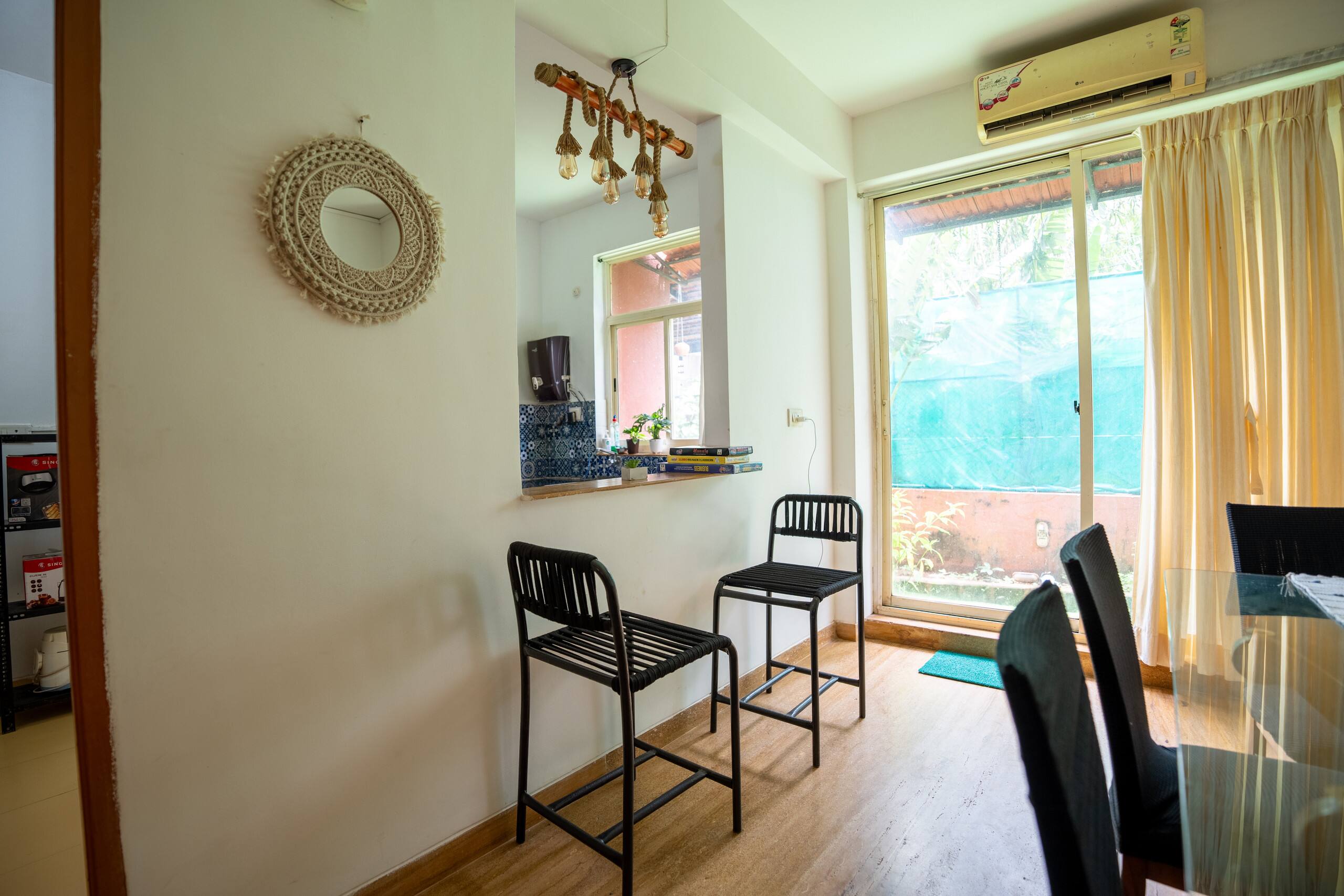 2BHK w Huge Pool & Private back garden near Anjuna 15