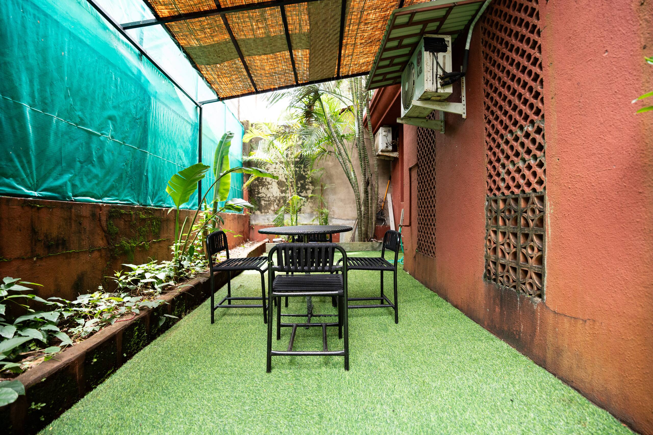 2BHK w Huge Pool & Private back garden near Anjuna 29