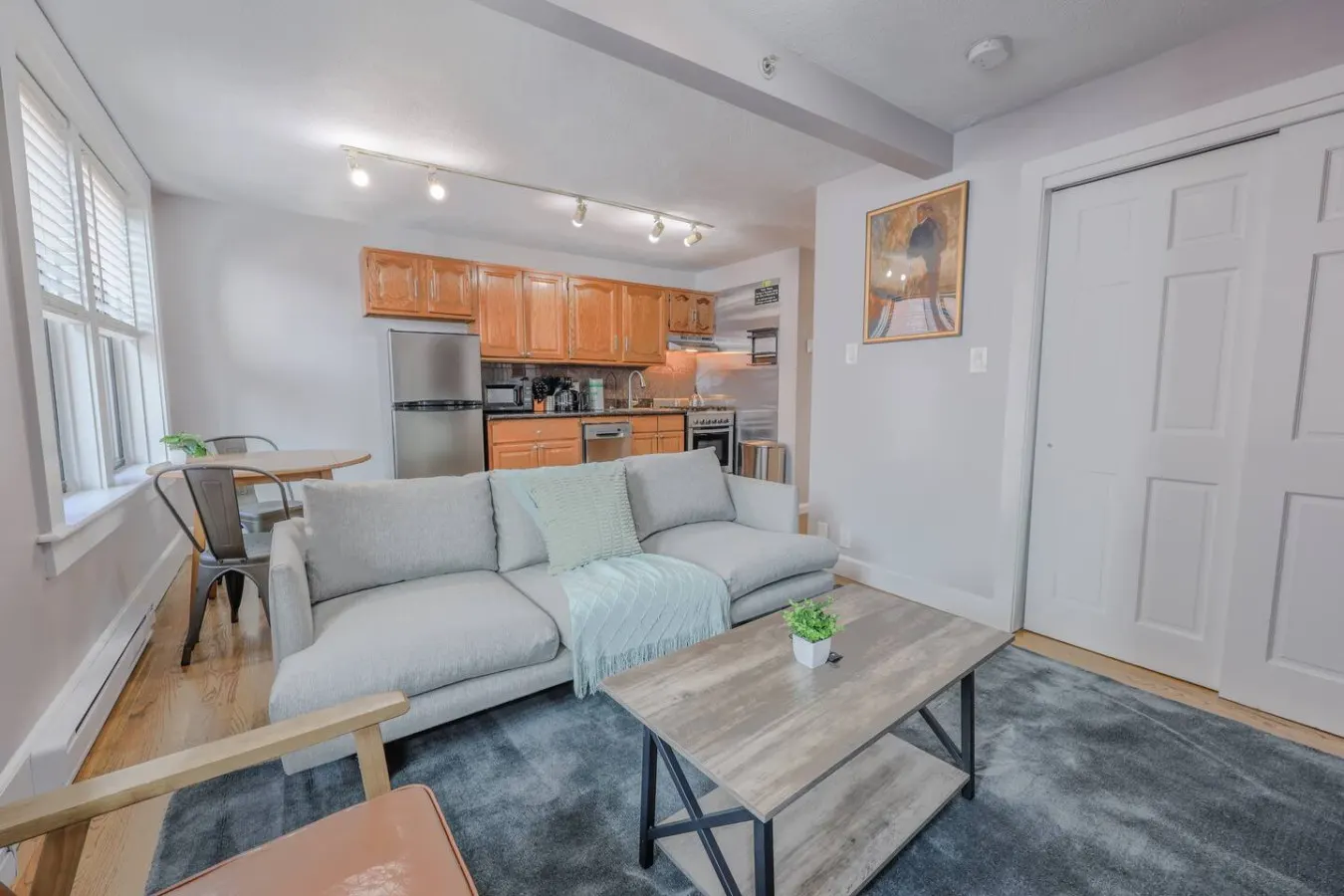 Simple Theater District 1 Bedroom 10