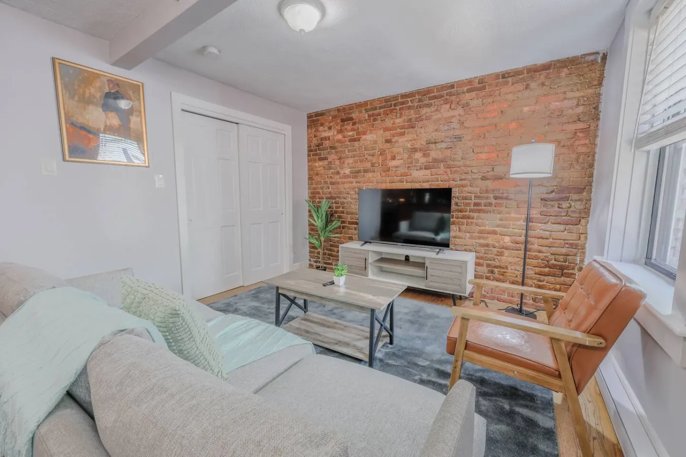 Simple Theater District 1 Bedroom 11
