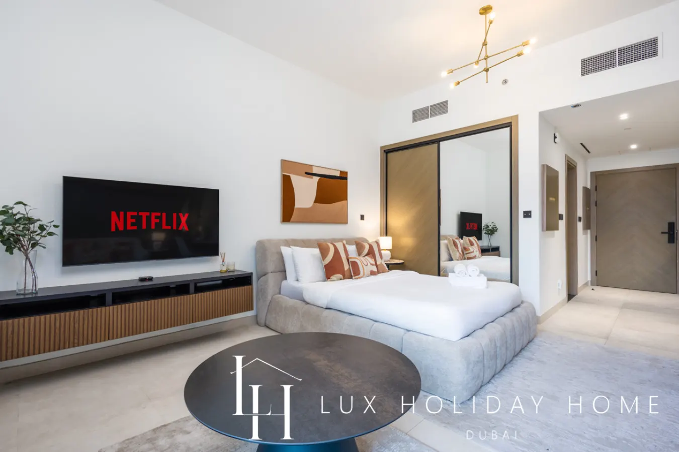 LUX The Modern Binghatti Canal Suite 2 6