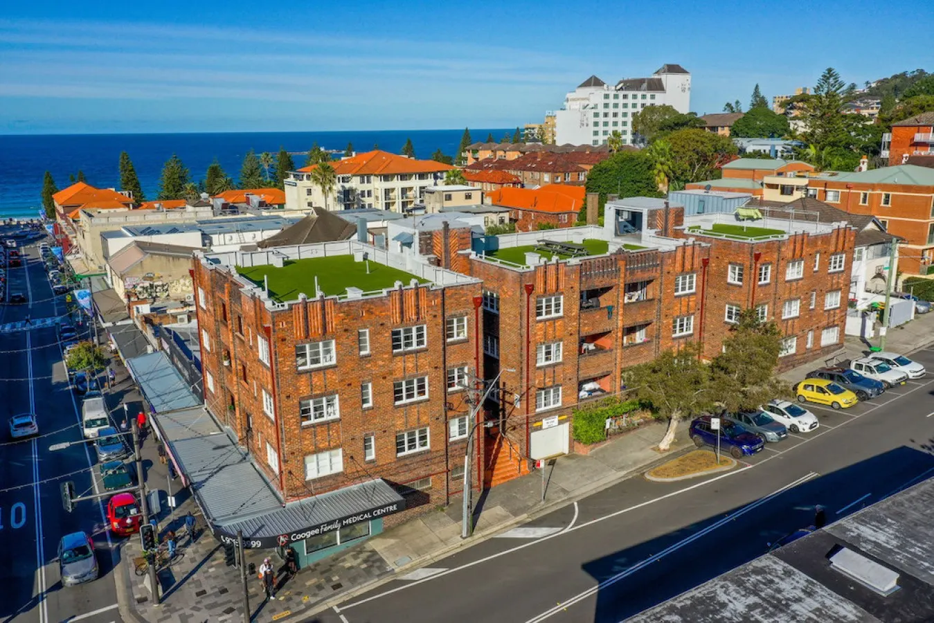 Coogee Pearl Wake to Ocean Views 100m to Sand 20