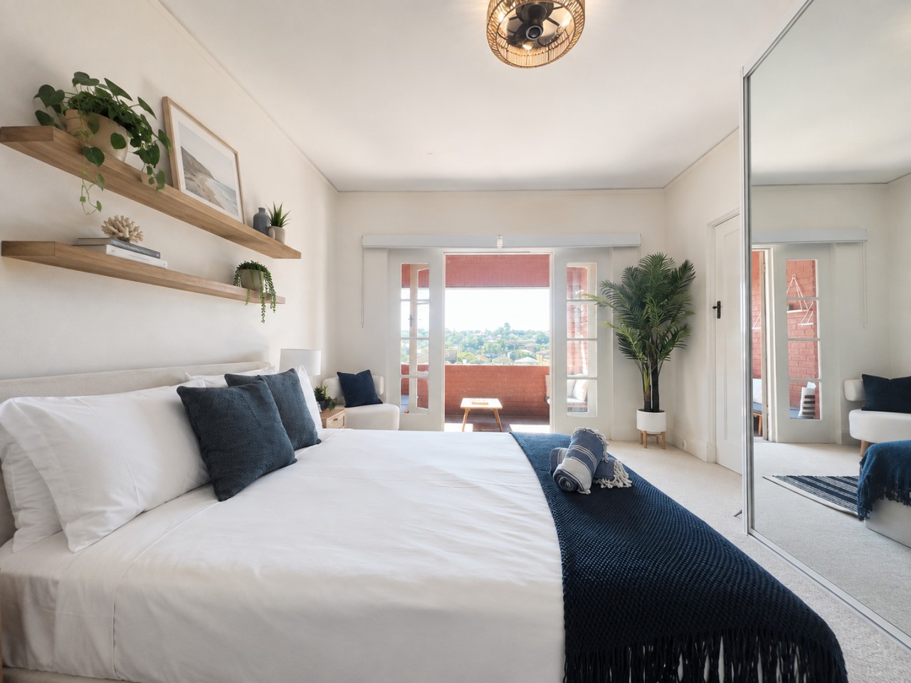 Coogee Pearl Wake to Ocean Views 100m to Sand 6