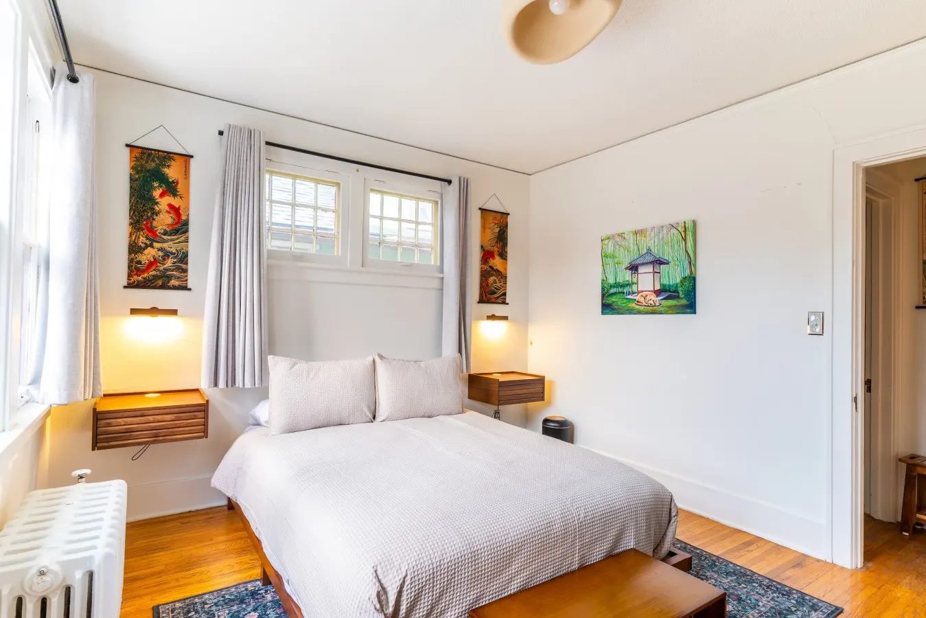 Kyoto Teahouse: Hot tub, sleeps 5, walk downtown 7