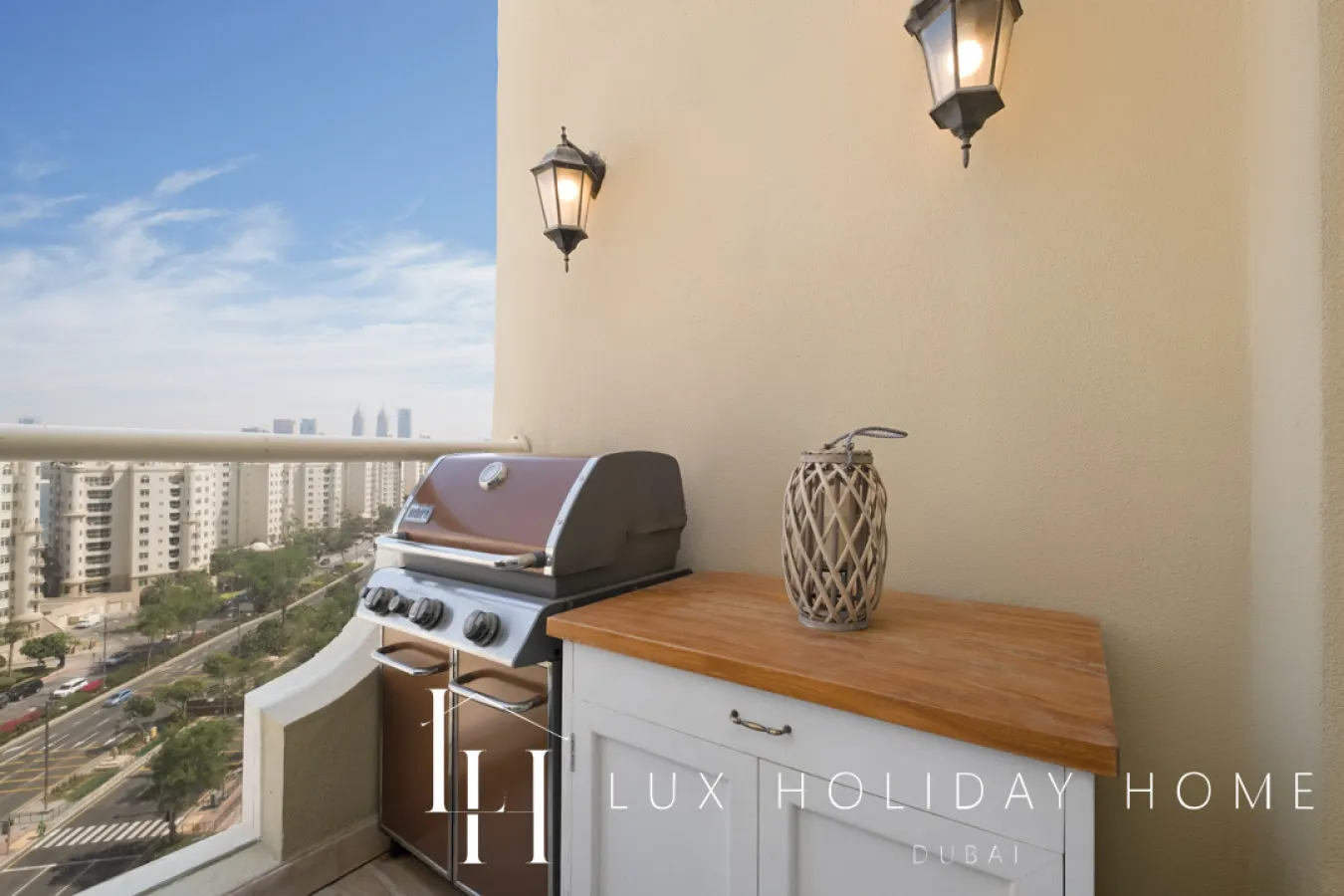 LUX The Shoreline Sea View Suite 11
