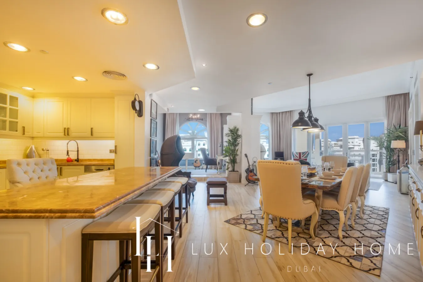 LUX The Shoreline Sea View Suite 13
