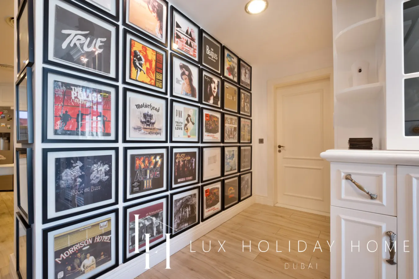 LUX The Shoreline Sea View Suite 19