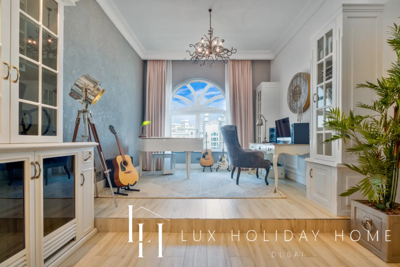 LUX The Shoreline Sea View Suite 7