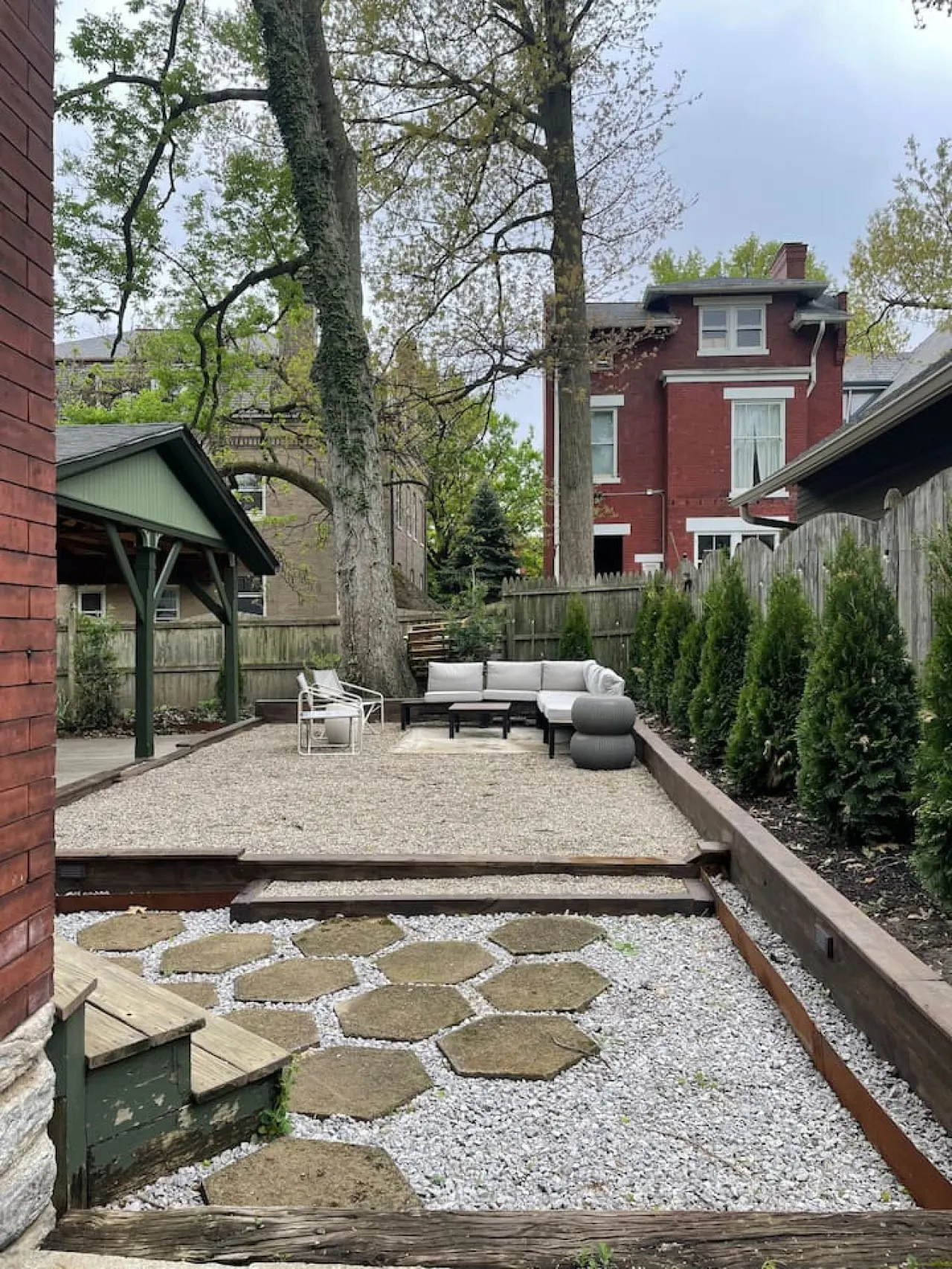 Spacious 5-BR Renovated Home-10 min drive to DT 3
