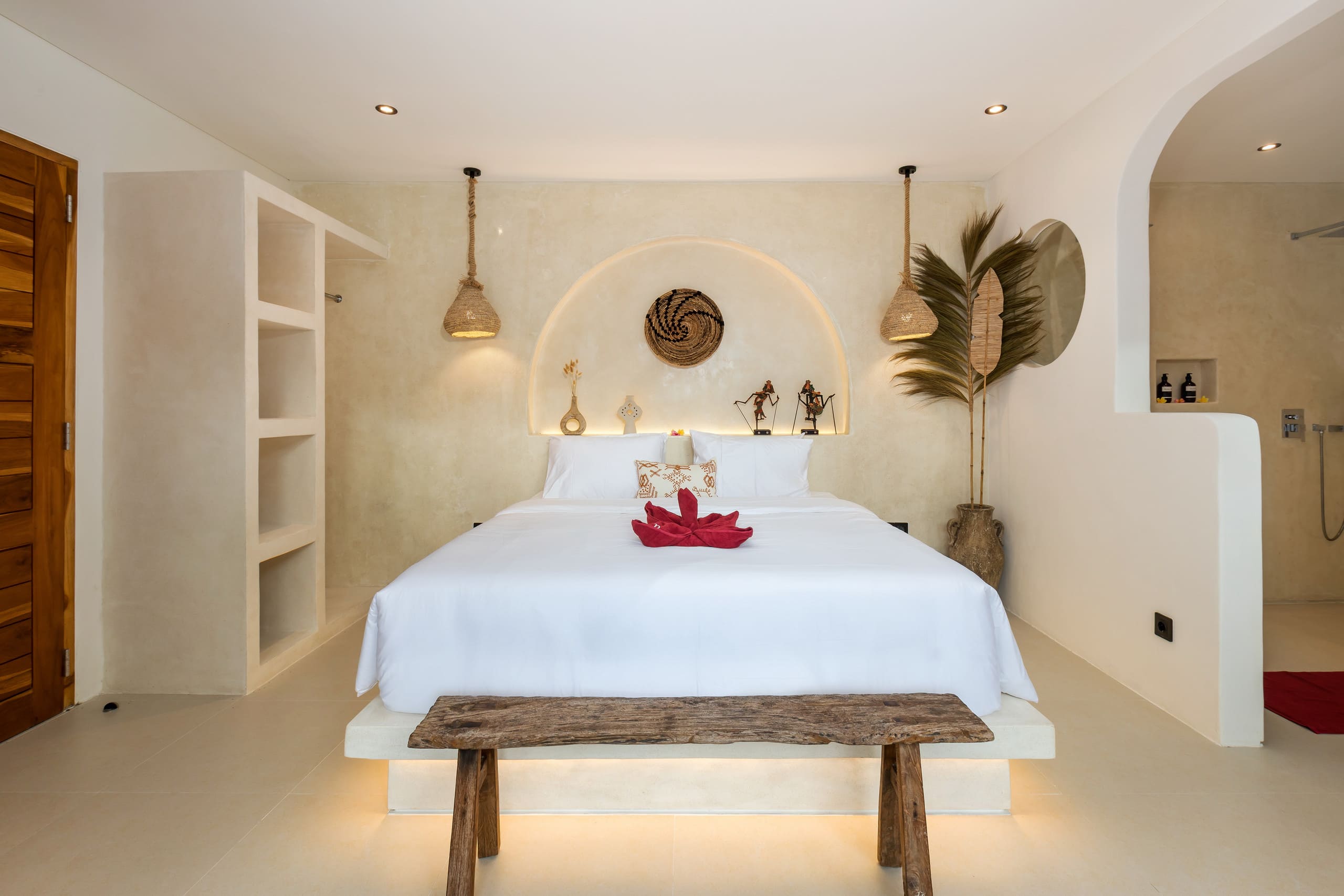 NEW Seminyak 1B Exotic Javanese Bali Retreat Villa — photo 5