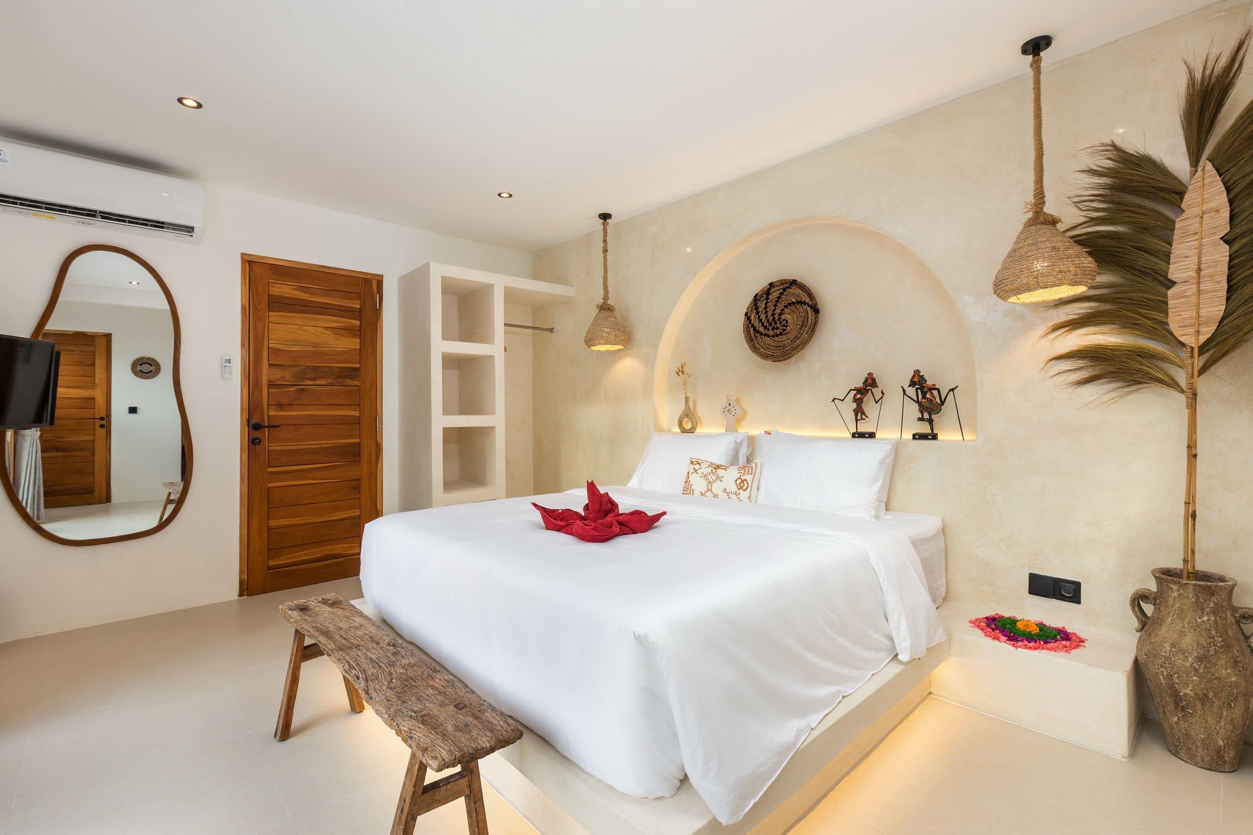 NEW Seminyak 1B Exotic Javanese Bali Retreat Villa 24