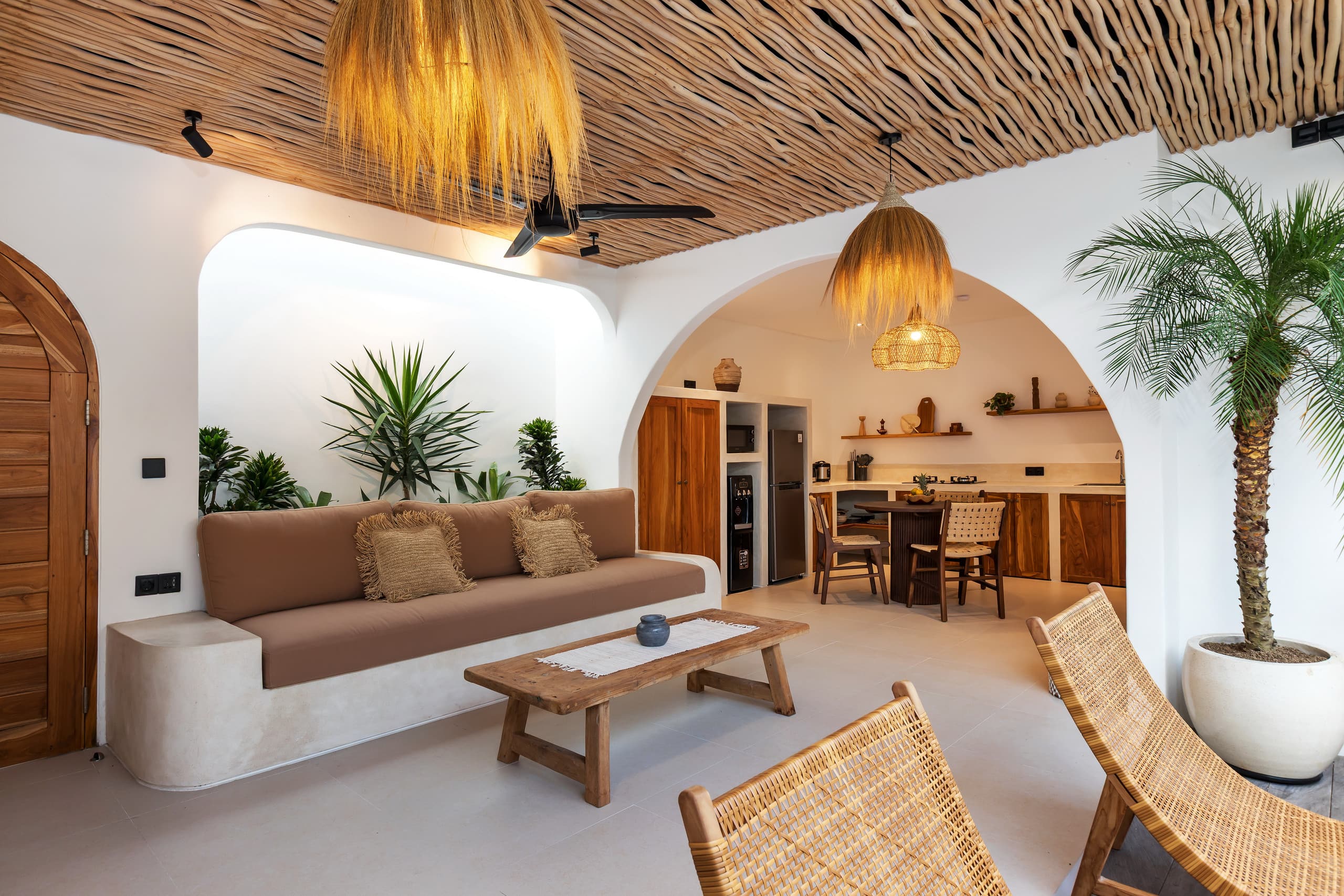 NEW Seminyak 1B Exotic Javanese Bali Retreat Villa — photo 4