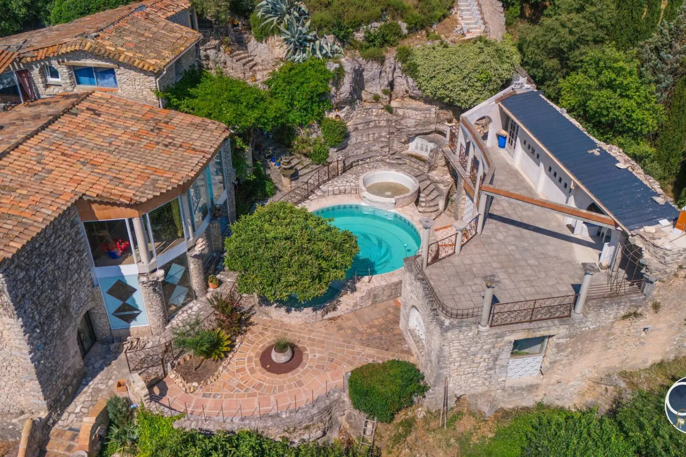 Charmante maison en pierre avec piscine privée