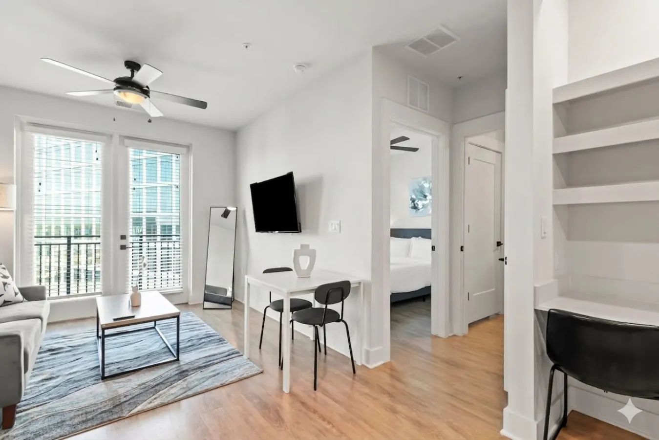Beautiful Modern 1BD | Walk to Raymond James Stadium