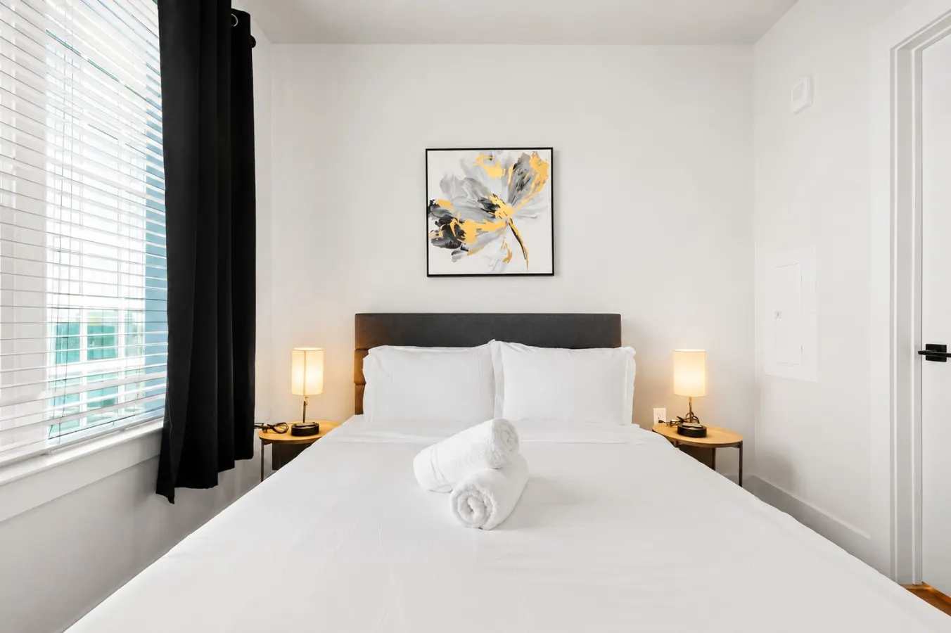 Beautiful Modern 1BD | Walk to Raymond James Stadium — photo 4