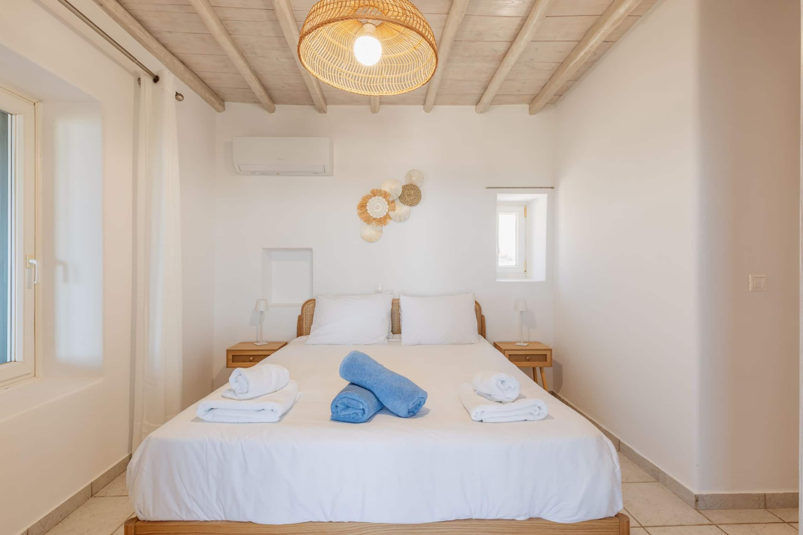Theon Villa - Exclusive Luxury Sea View House! 16