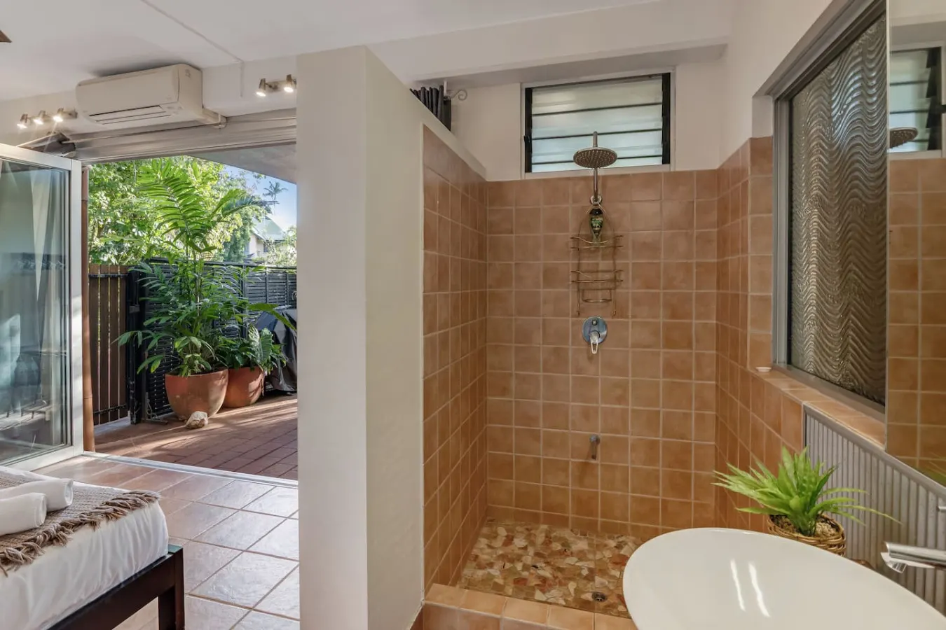 Zen Serene Seascape: Family Pool ~ BBQ ~ Markets 17