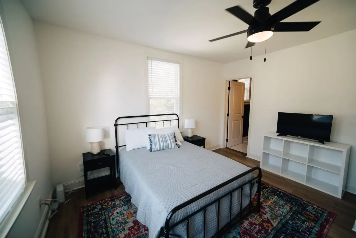 Sun-Kissed Bungalow Charming Stay Near Downtown 9