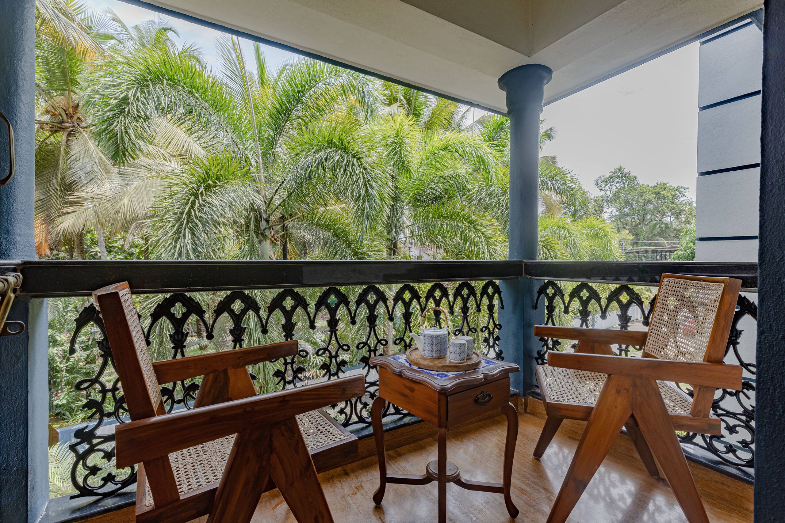 balcony apt · Mistral Apartment 27