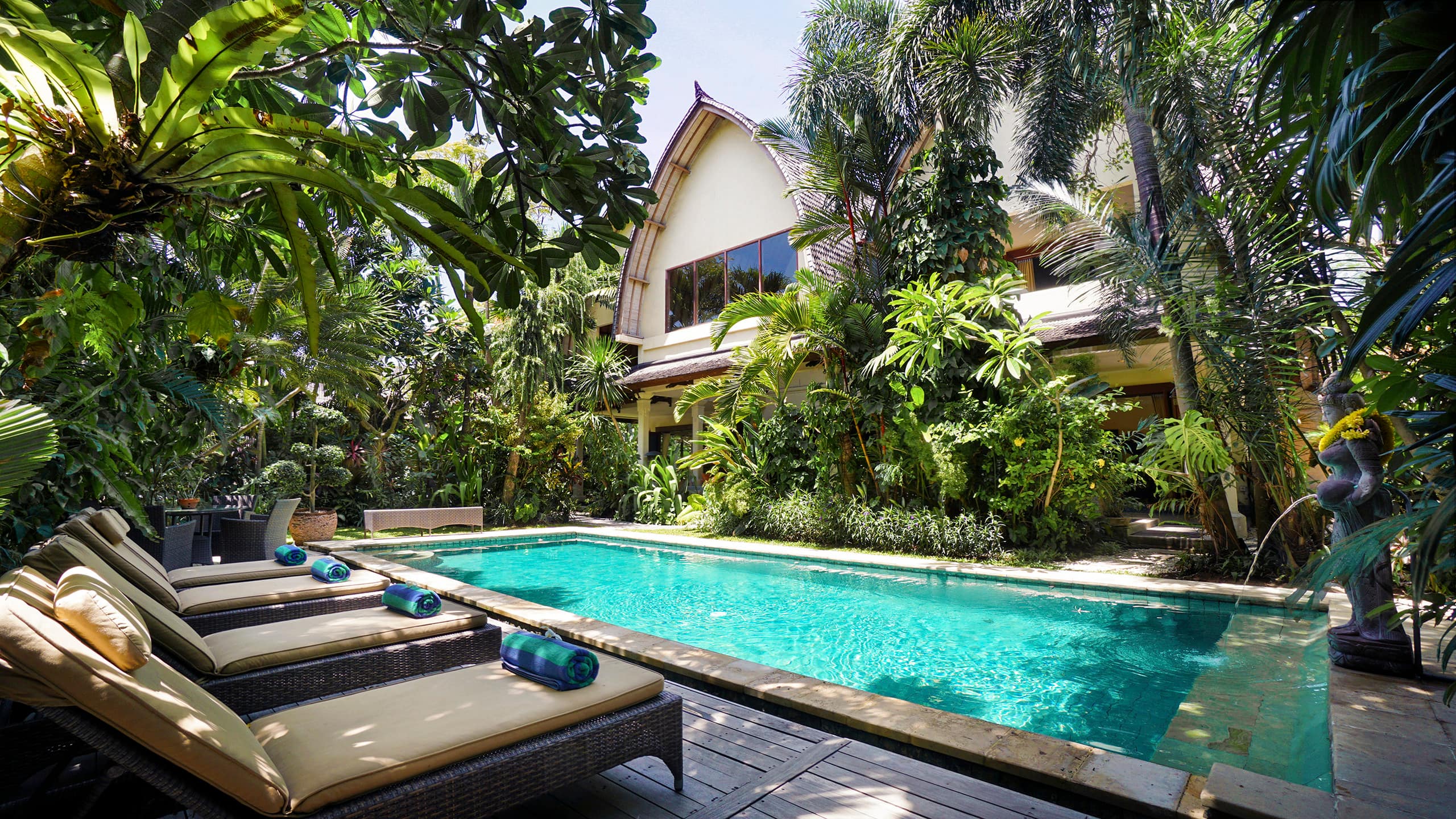 Private Seminyak Oasis, 12m Pool, 3 King Suites