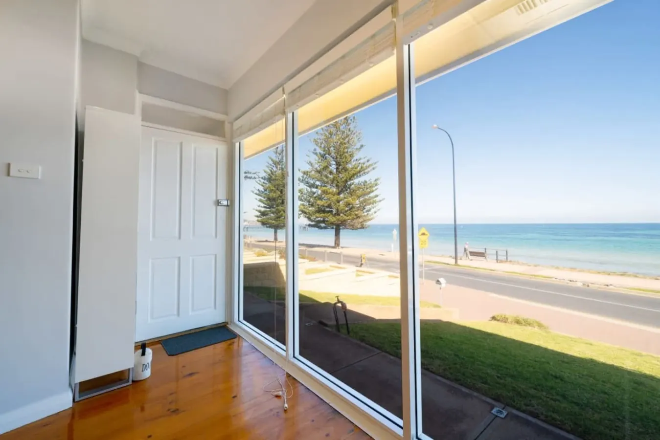 Brighton Beachfront Sanctuary—Retro Coastal Charm 2